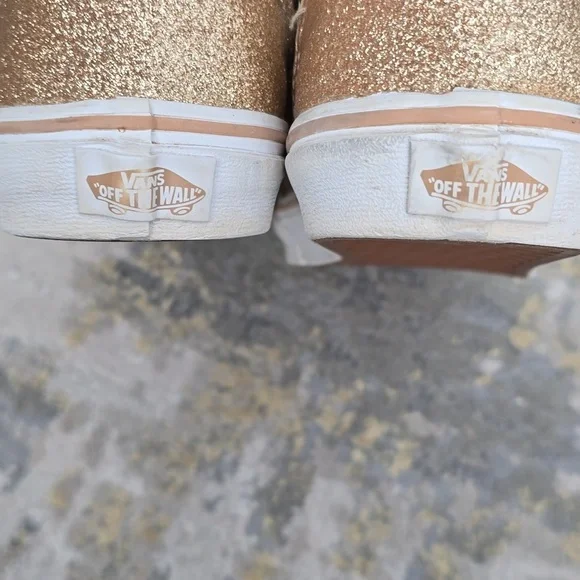 Vans Juniors Glitter Gold Old Skool Sneakers - Picture 7 of 11